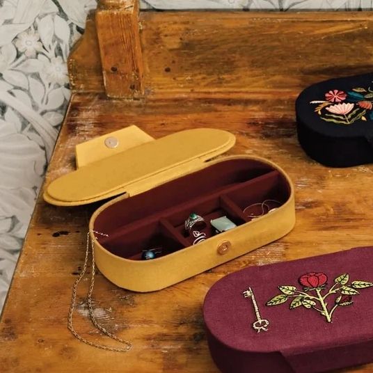 Venus Embroidered Jewelry Box