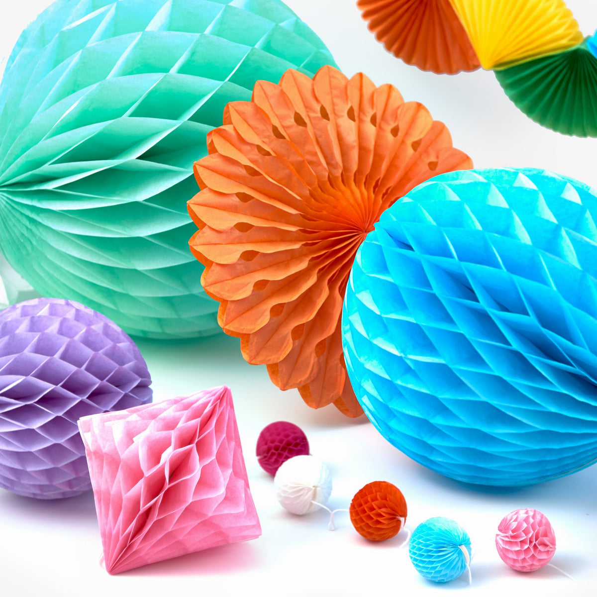 Red Diamond Paper Honeycomb 15cm