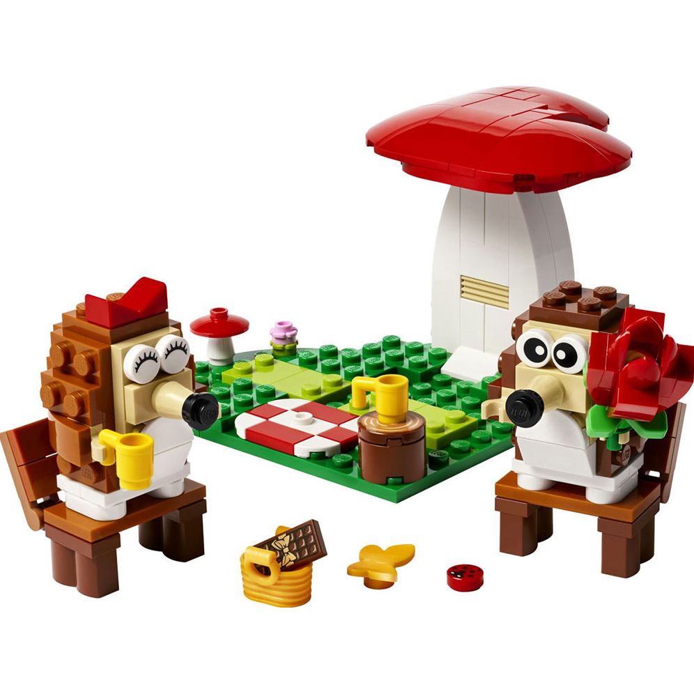 LEGO LEL Seasons Hedgehog Picnic Date 40711