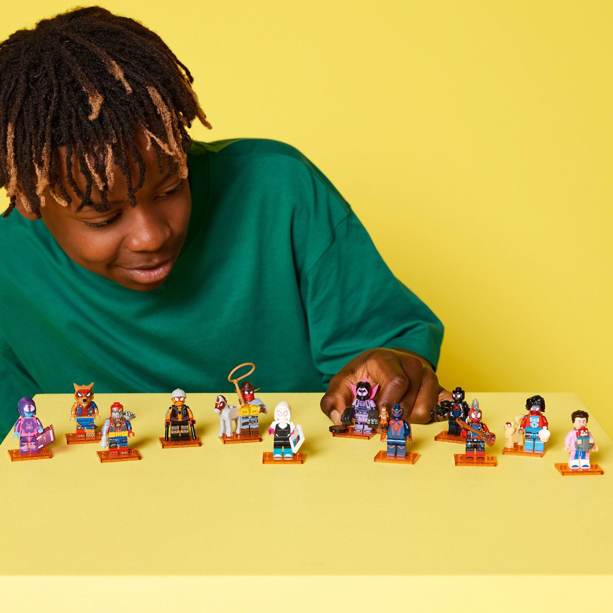 LEGO Minifigures Spider-Man: Across the Spider-Verse 71050
