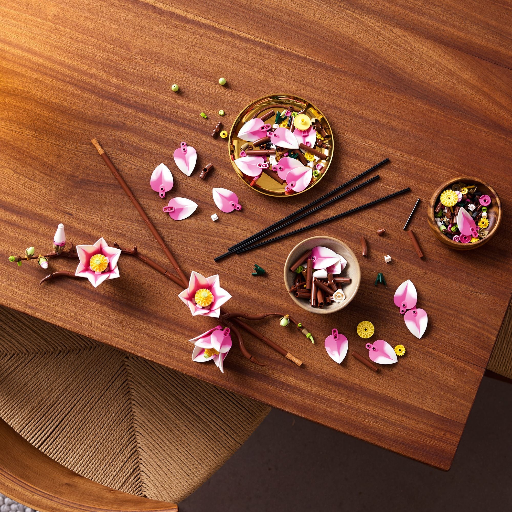 LEGO Botanicals Magnolia Branches 11510