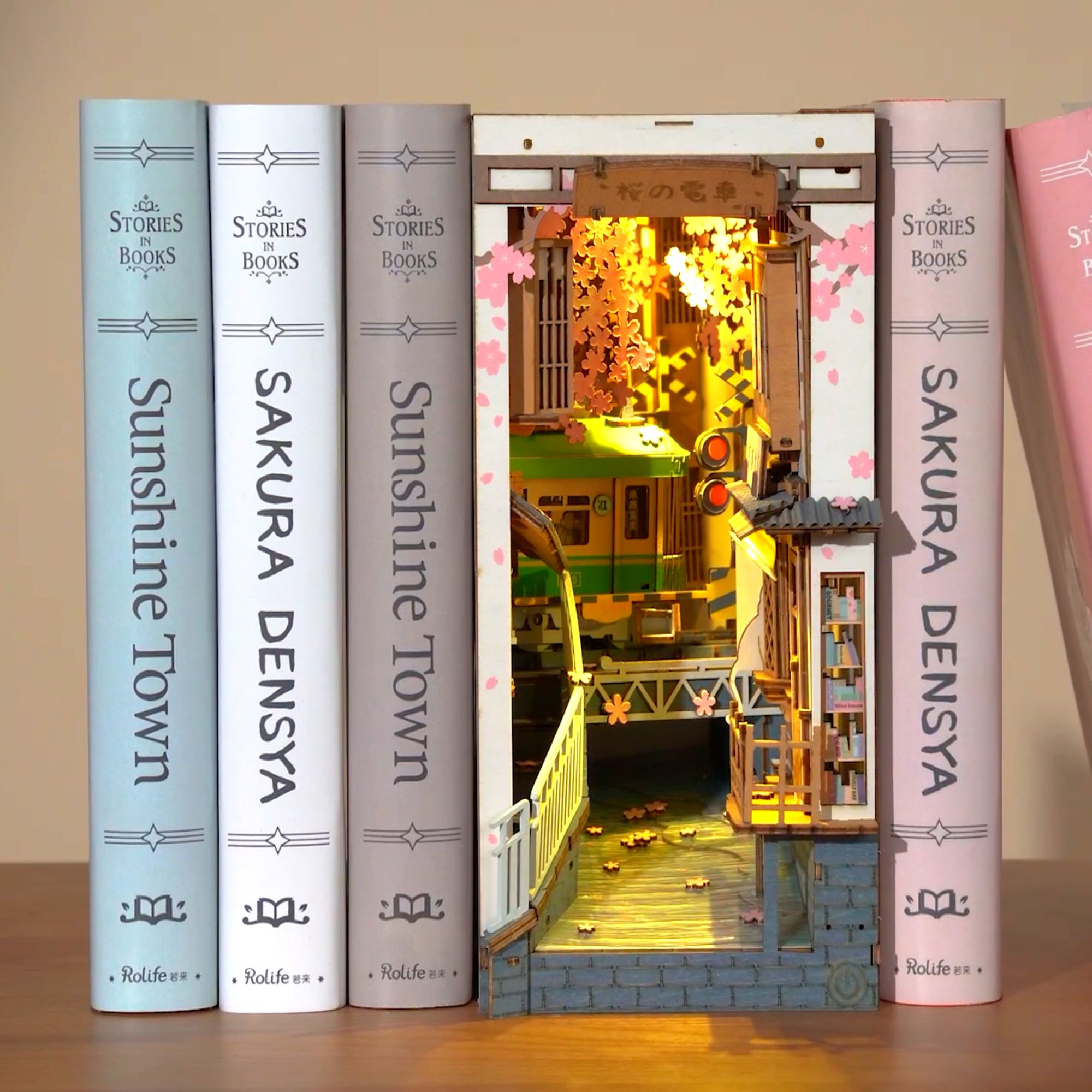 DIY Miniature Bookend: Sakura Tram