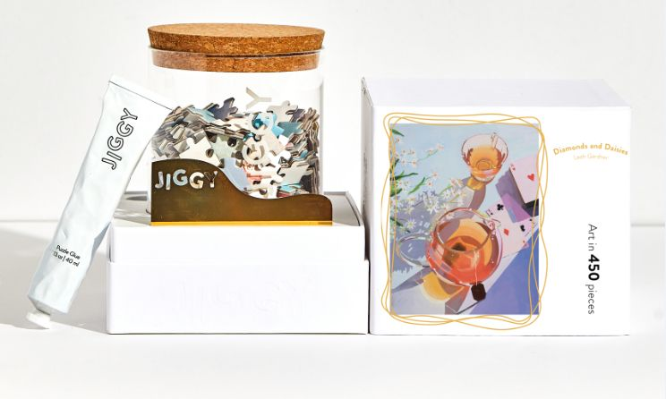 Leah Gardner Diamonds and Daisies 450 Piece Puzzle