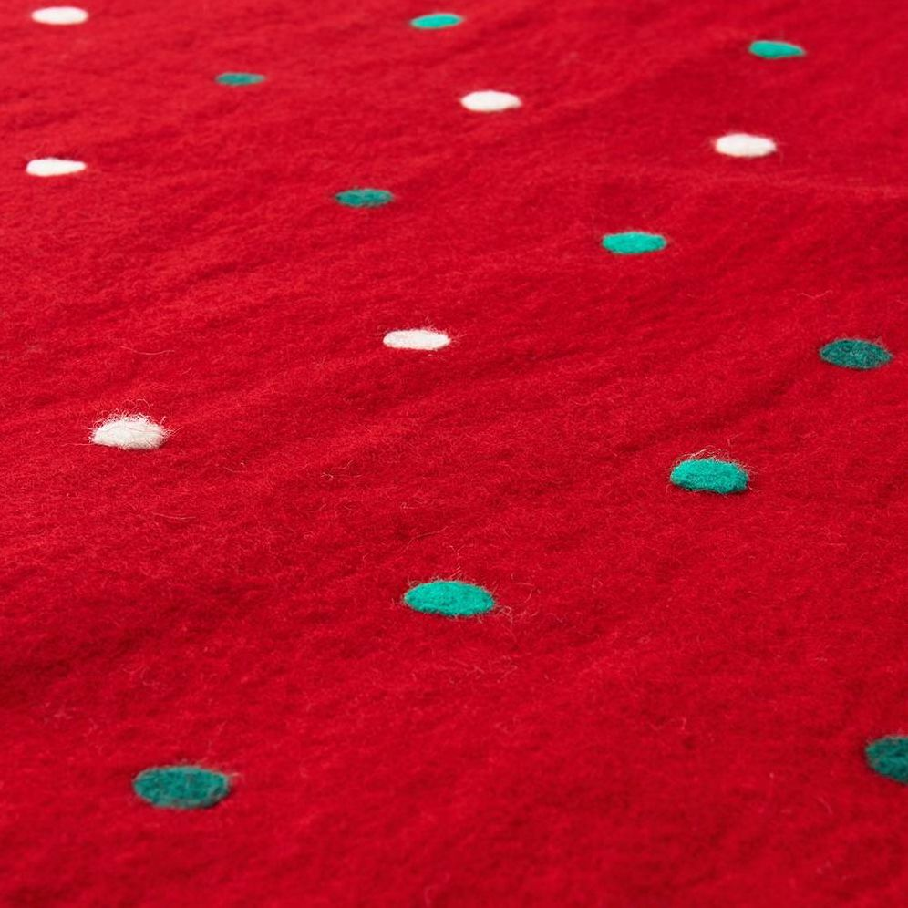Red Dot Tree Skirt