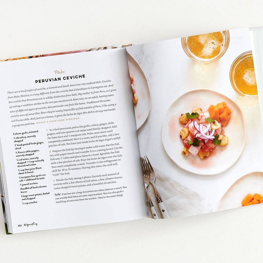 The Year of Cozy: 125 Recipes, Crafts, and Other Homemade Adventures