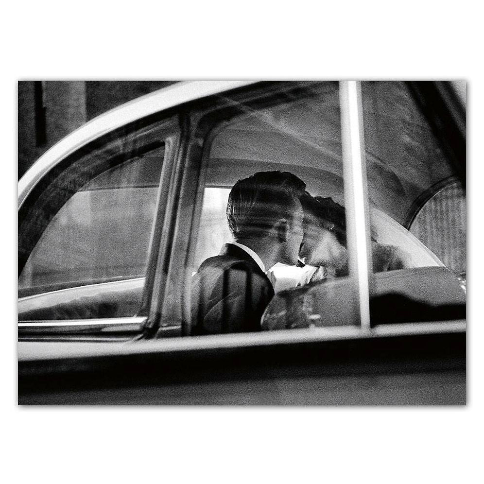 Kiss Wedding Day Card