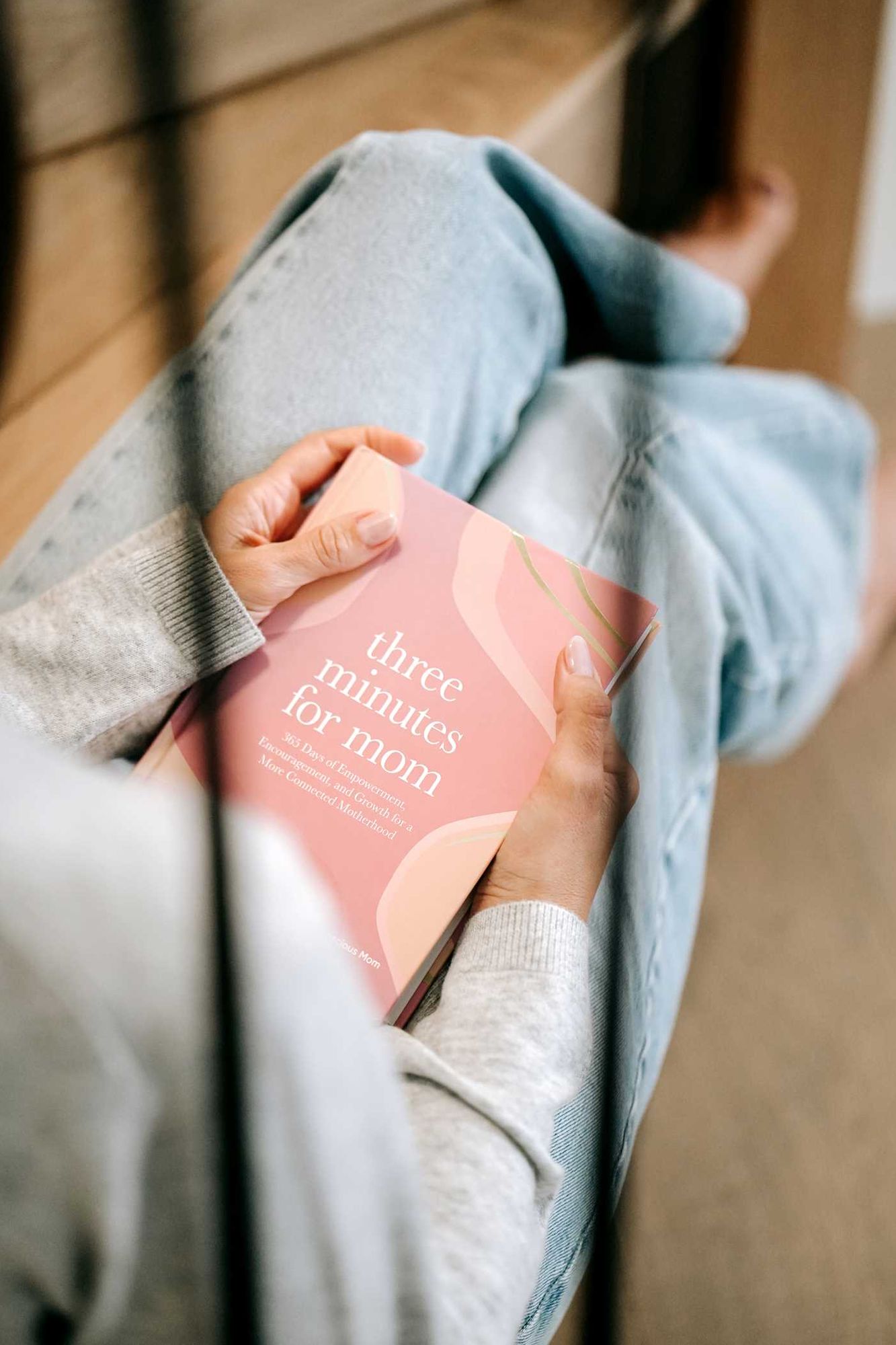 Three Minutes for Mom: 365 Days of Empowerment, Encouragement, and Growth for a More Connected Motherhood