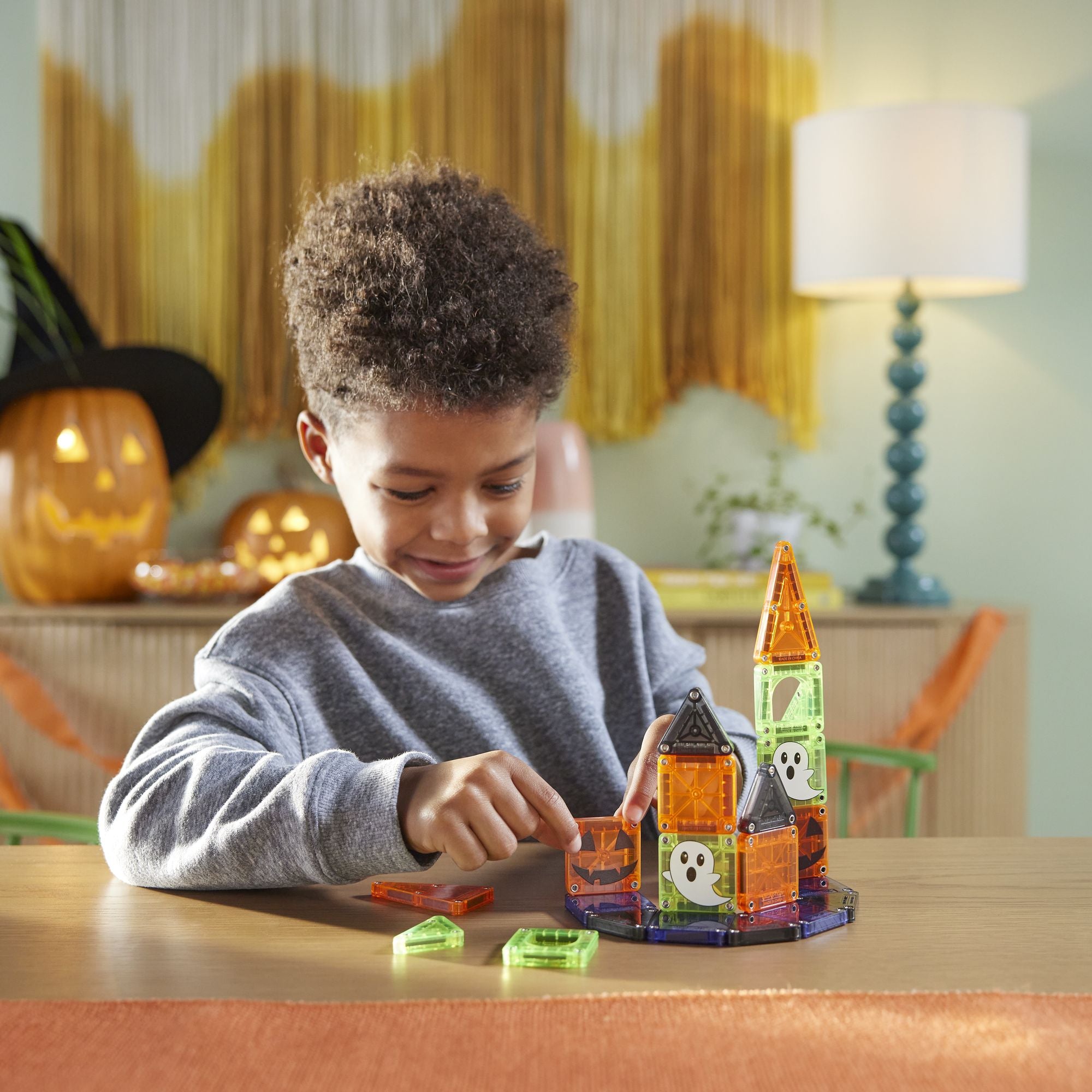 MAGNA-TILES microMAGS Spooky Travel Set 26-Piece Magnetic Construction Set, The Original Magnetic Building Brand