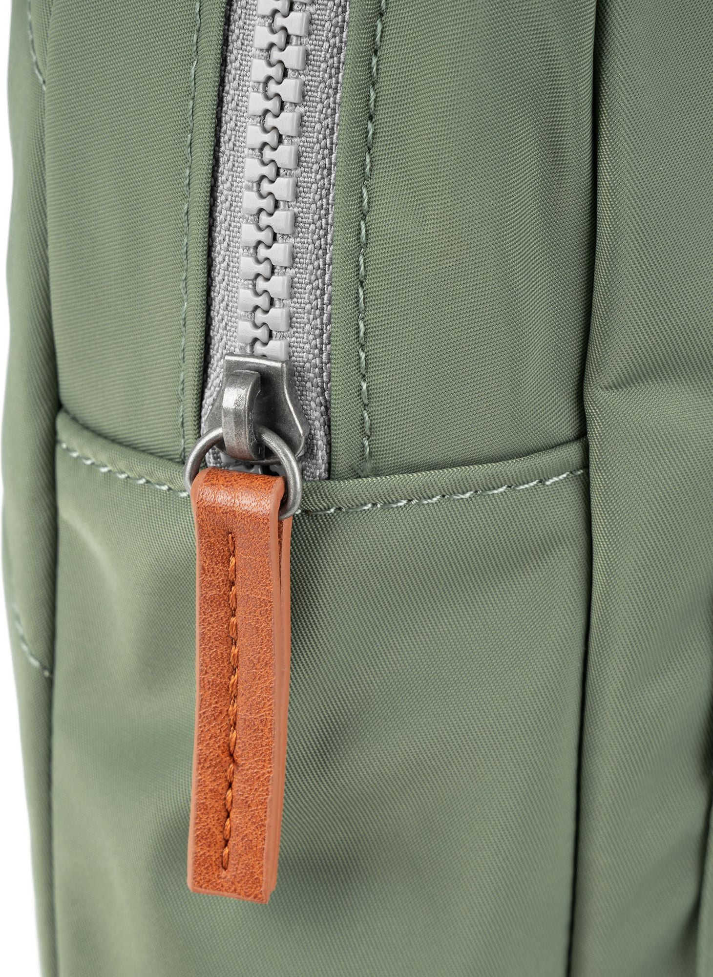 Willesden B Large Crossbody Bag- Granite