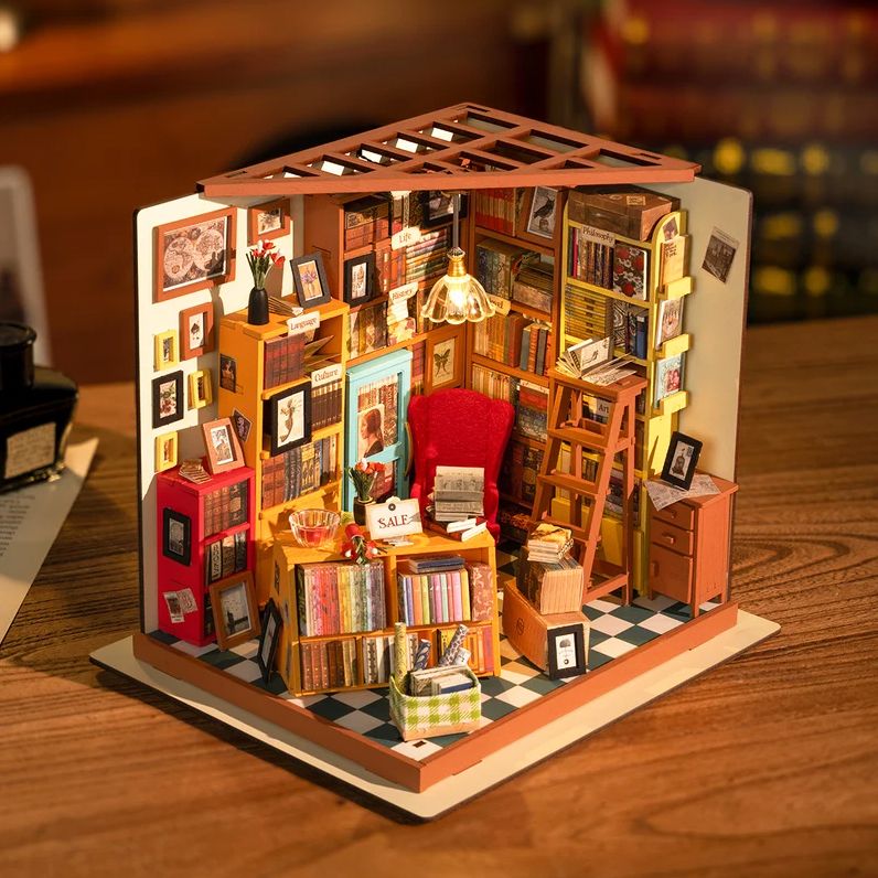 DIY Miniature House Sam¿s Study