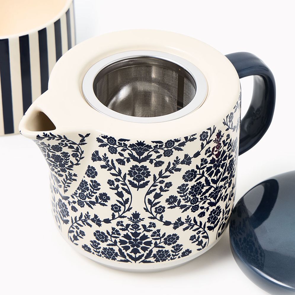 STRIPED TEA SET