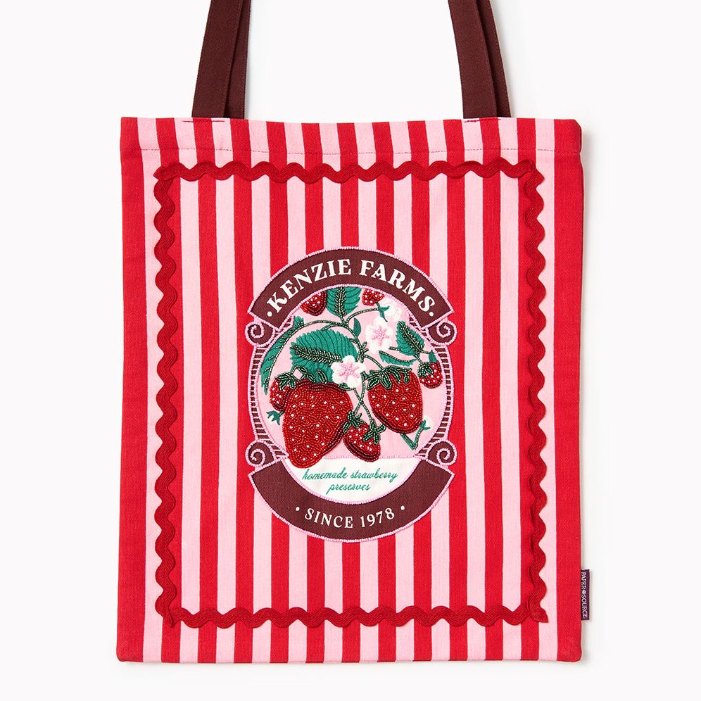 Strawberry Farm Beaded Tote