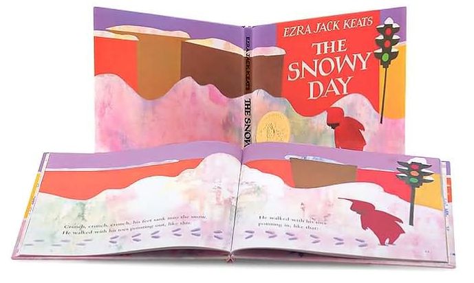 The Snowy Day (Caldecott Medal Winner)