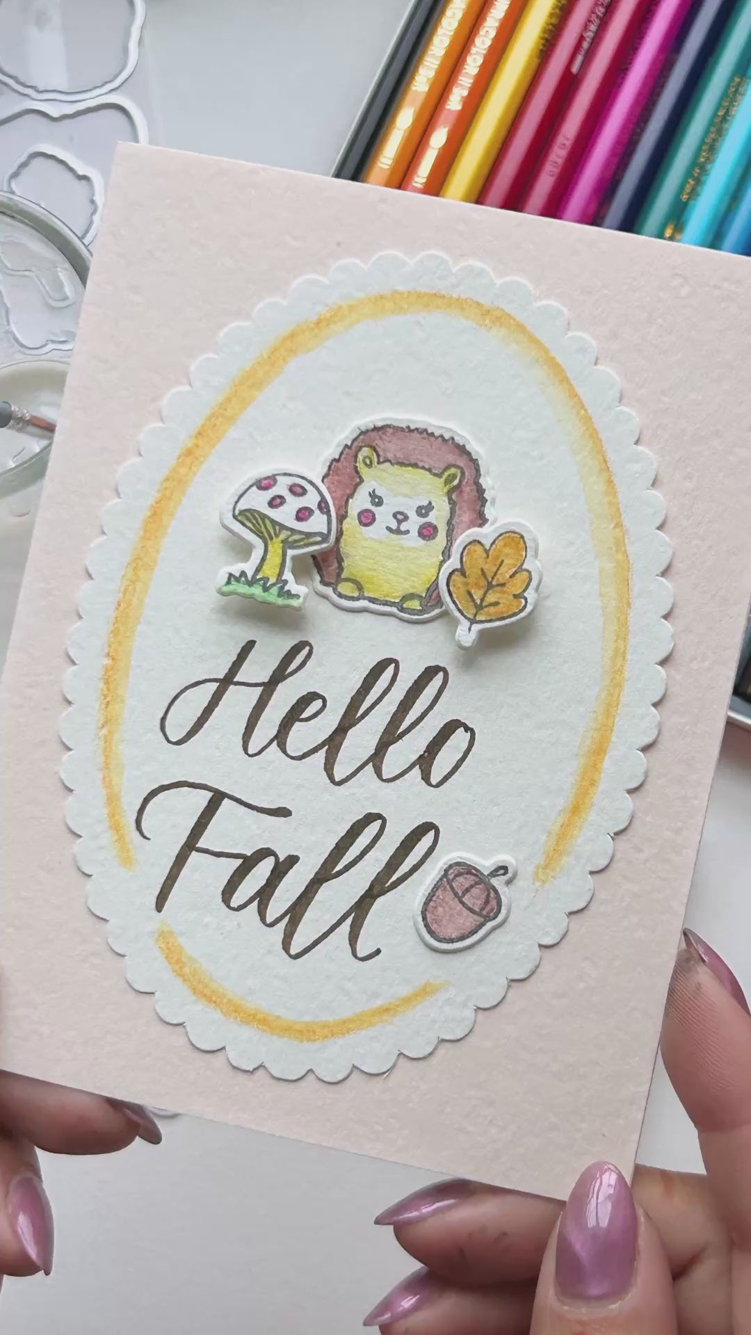 Video displaying how to use the Sizzix to create a handmade fall greeting card.
