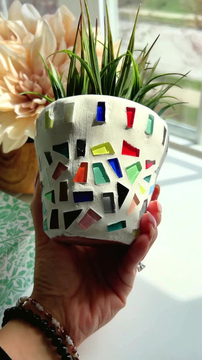 DIY video detailing how to create the mosaic tile planter kit.