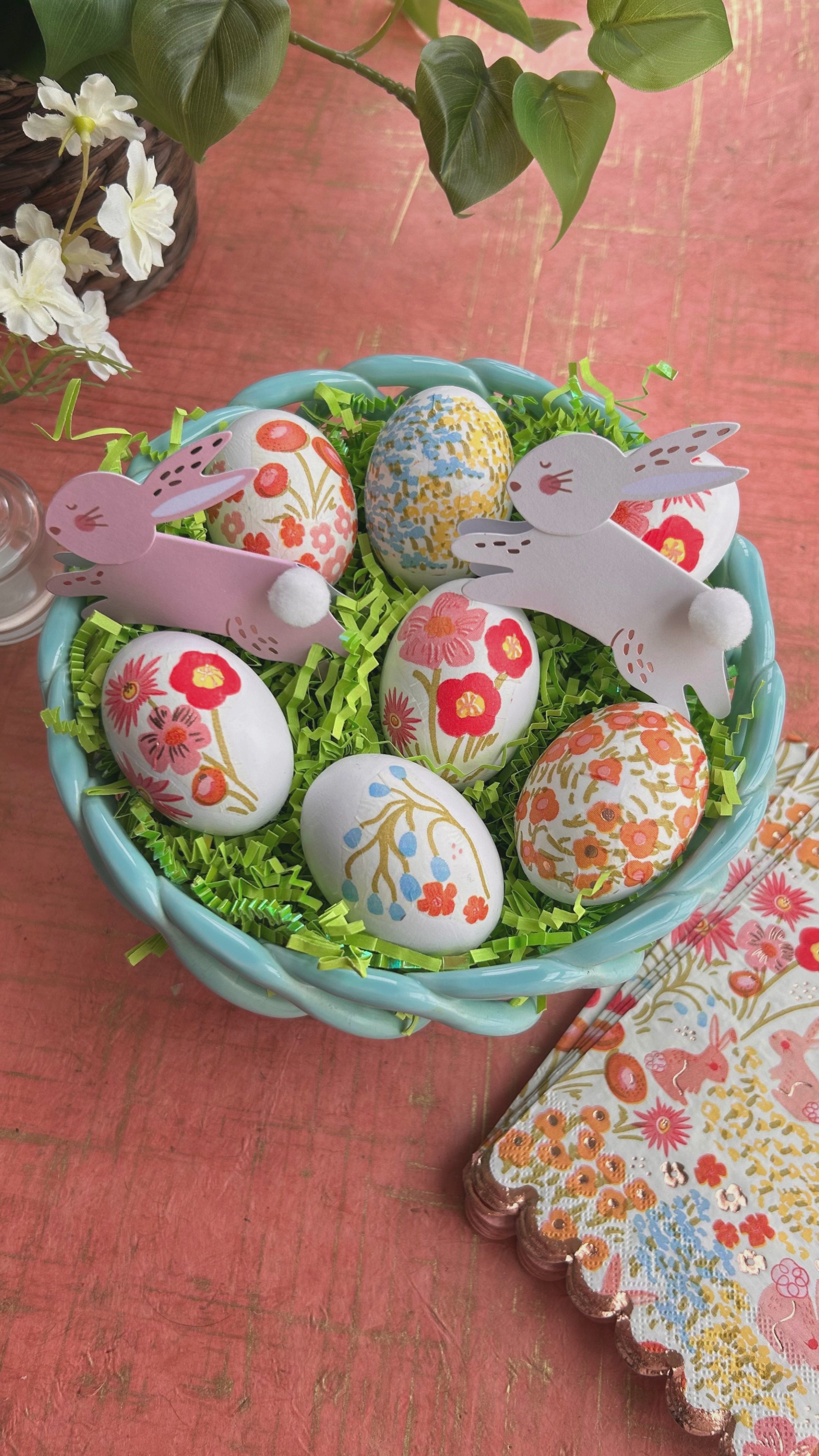 How-to video detailing how to use napkins to decorate Easter eggs.
